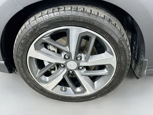 Used 2019 Hyundai Kona Ultimate FWD image 31
