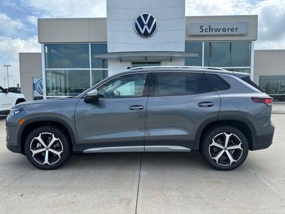 New 2025 Volkswagen Tiguan SE