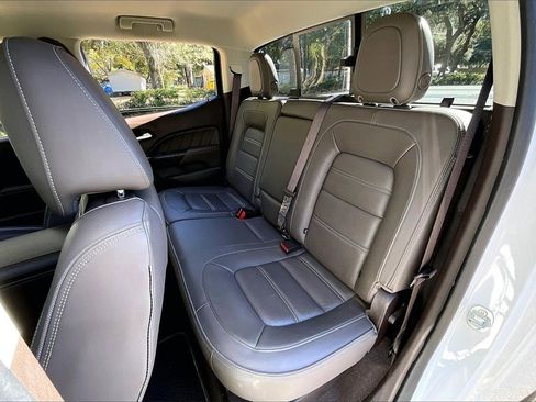 Used 2022 GMC Canyon Denali image 19