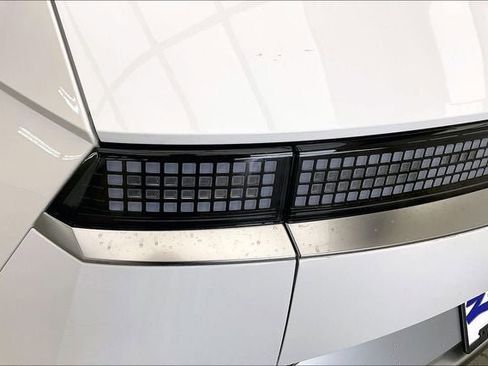 New 2026 Hyundai Ioniq 5 Limited image 17