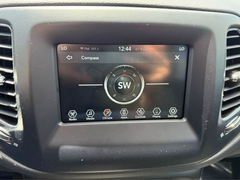 Used 2021 Jeep Compass Latitude w/ Sun and Sound Group AWD/4WD image 22