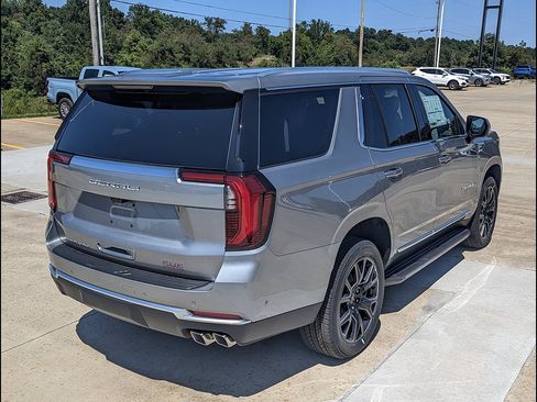 New 2026 GMC Yukon Denali w/ Advanced Technology Package AWD/4WD image 7