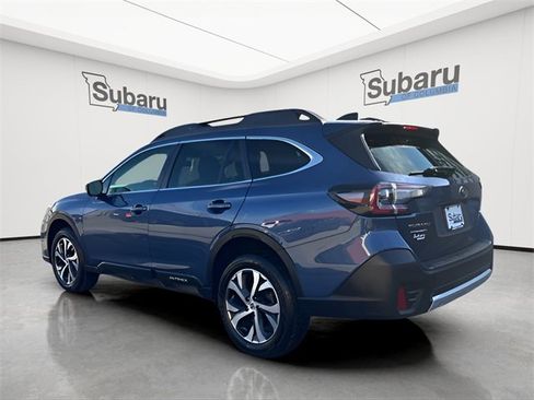 Used 2021 Subaru Outback Limited image 5
