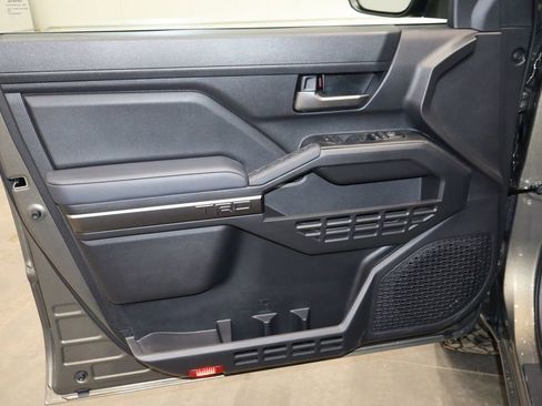 Used 2025 Toyota Tacoma TRD Off-Road image 18