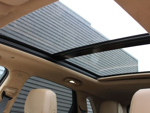 Used 2023 Cadillac XT5 Premium Luxury w/ Platinum Package image 24