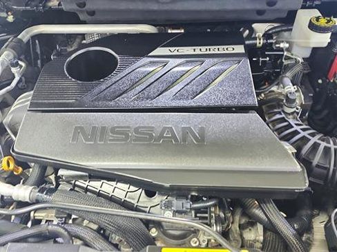Used 2023 Nissan Rogue S AWD/4WD image 35