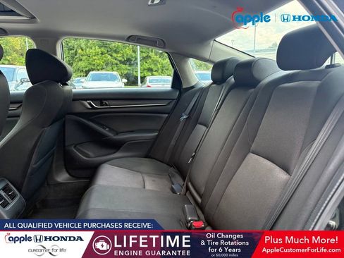 Used 2018 Honda Accord EX image 5