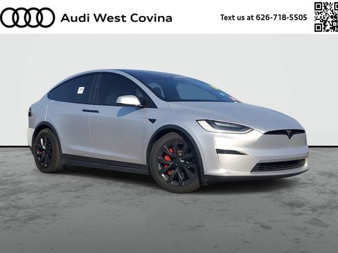 Used 2023 Tesla Model X Plaid image 1