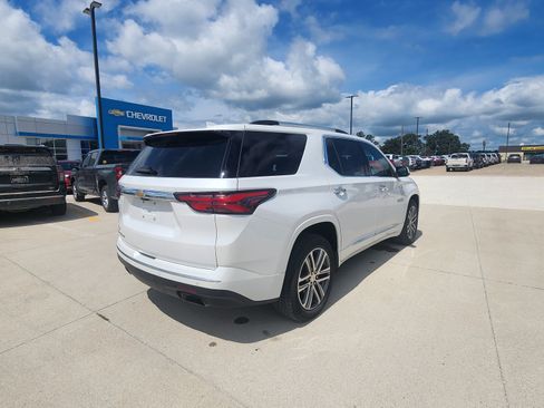 Used 2023 Chevrolet Traverse High Country AWD/4WD image 5
