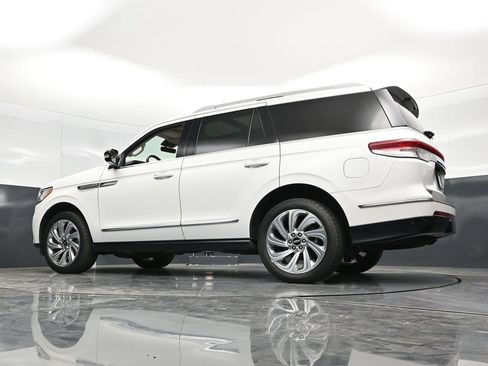 Used 2024 Lincoln Navigator Premiere AWD/4WD image 64