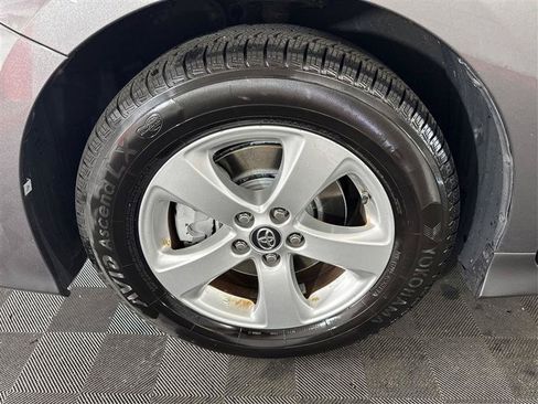 Used 2018 Toyota Sienna LE FWD image 30