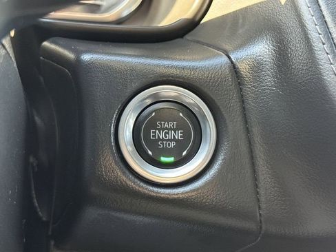 Used 2024 GMC Yukon SLE w/ LPO, Floor Liner Package image 17