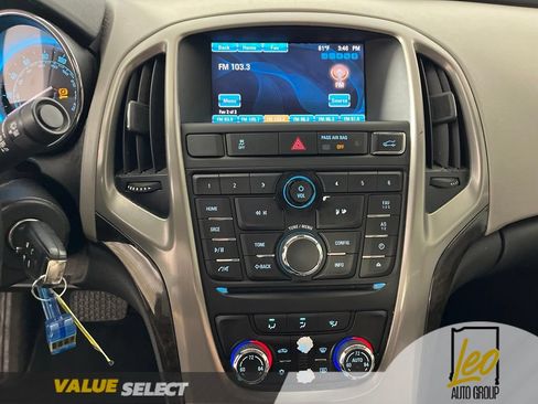 Used 2015 Buick Verano FWD image 18