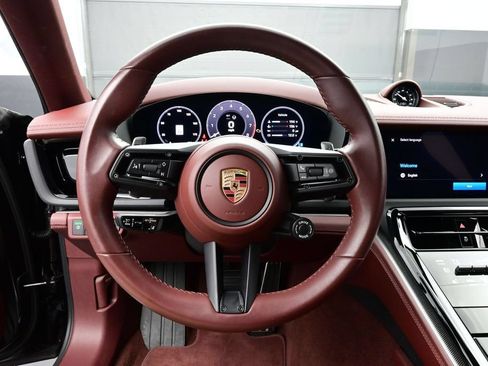 Certified 2025 Porsche Panamera 4 AWD/4WD image 8