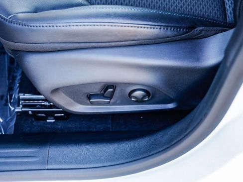 New 2026 Jeep Compass Latitude image 22