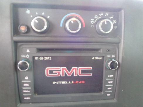 Used 2017 GMC Savana 3500 LT w/ LT Preferred Equipment Group image 36