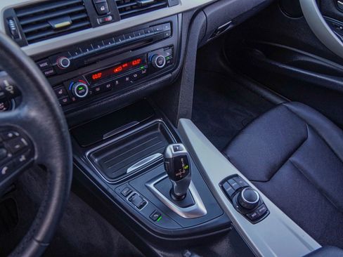 Used 2014 BMW 320i Sedan image 32