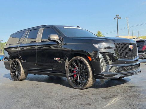 Used 2023 Cadillac Escalade V w/ Heavy-Duty Trailer Package AWD/4WD image 4