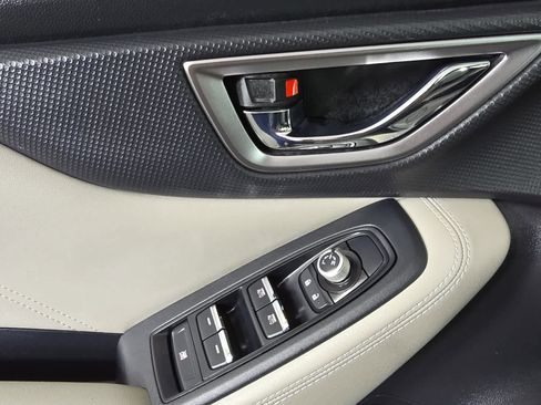 Used 2020 Subaru Forester Limited image 30