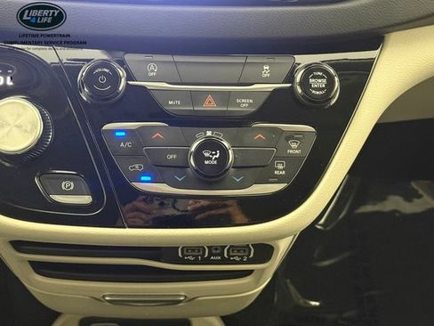 Used 2024 Chrysler Voyager LX FWD image 24