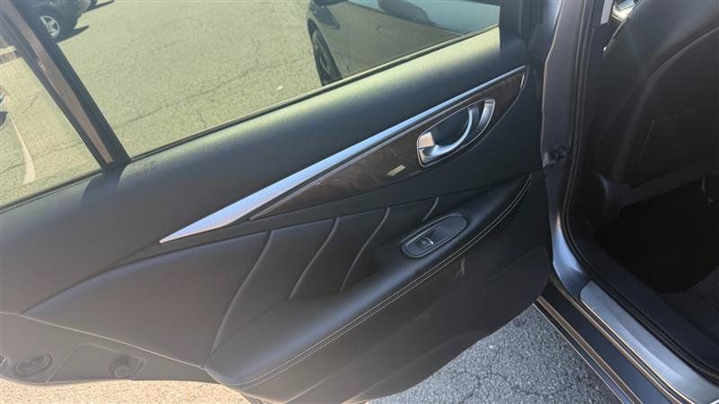 Used 2019 INFINITI Q50 Luxe w/ Essential Package (3.0T Luxe) AWD/4WD image 20