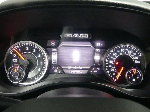 Used 2023 RAM 1500 Big Horn AWD/4WD image 30