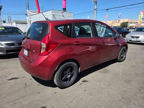 Used 2016 Nissan Versa Note SV FWD image 3