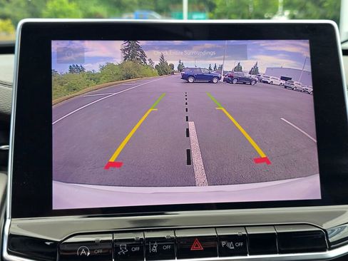 Used 2024 Jeep Compass Limited image 35