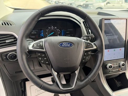 Used 2024 Ford Edge SEL w/ Convenience Package image 20