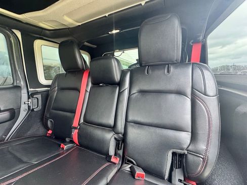 Used 2020 Jeep Wrangler Unlimited Rubicon w/ Quick Order Package 28Y Recon AWD/4WD image 17