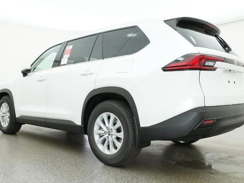 New 2026 Toyota Grand Highlander XLE image 8