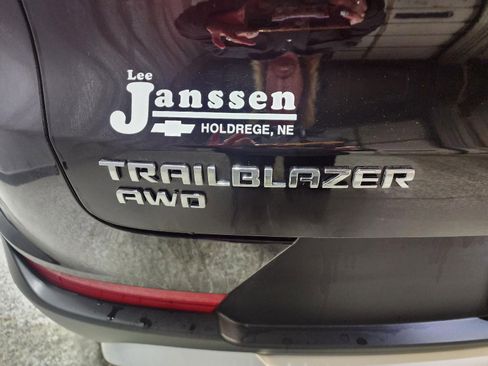 Used 2025 Chevrolet TrailBlazer LT image 28