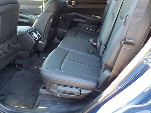 New 2026 Kia Sorento S image 11
