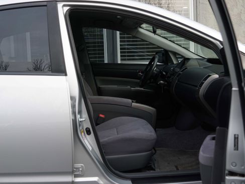 Used 2009 Toyota Prius HATCHBACK 4D image 34