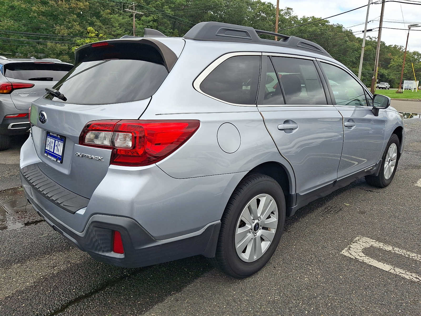 Used 2018 Subaru Outback 2.5i Premium AWD/4WD image 6