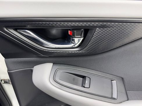 Used 2025 Subaru Outback Premium image 43