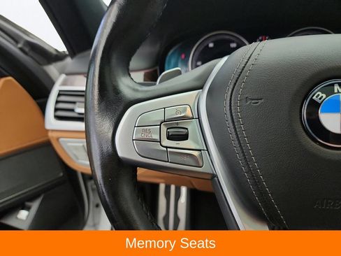 Used 2019 BMW 750i xDrive w/ Executive Package AWD/4WD image 21