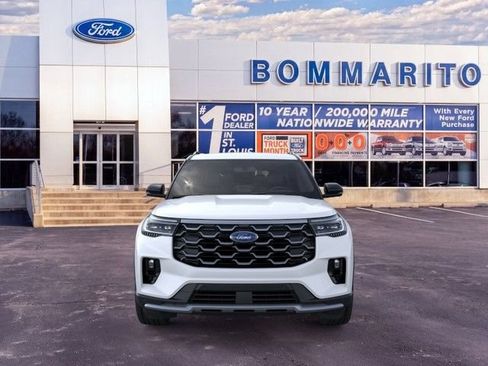 New 2026 Ford Explorer Platinum w/ LUX Leather Package AWD/4WD image 6