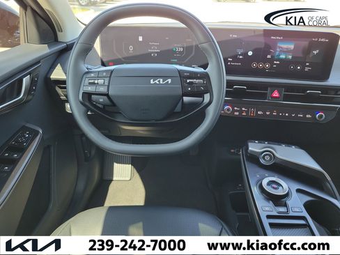 New 2025 Kia EV6 Wind RWD image 13