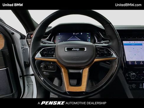 Used 2022 Jeep Grand Cherokee Summit image 6