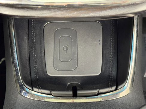 Used 2016 Toyota Avalon Limited w/ Toyota Safety Sense Package image 27