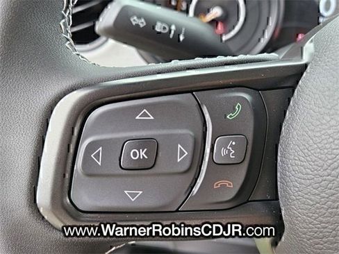 New 2025 Jeep Gladiator Sport image 25