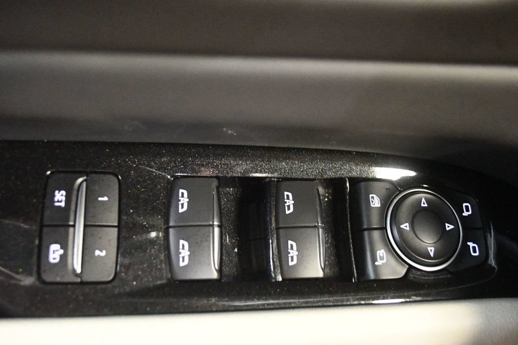 Used 2022 Cadillac Escalade Sport w/ Touring Package AWD/4WD image 75
