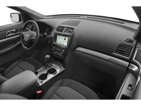 Used 2019 Ford Explorer XLT w/ Equipment Group 202A image 16