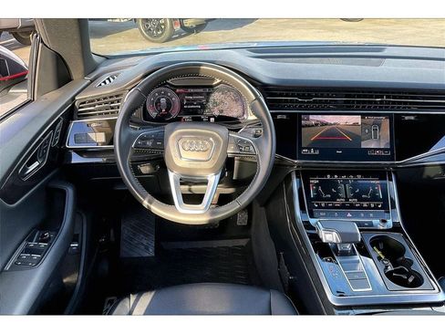 Used 2020 Audi Q8 Premium Plus w/ Premium Plus Package image 6