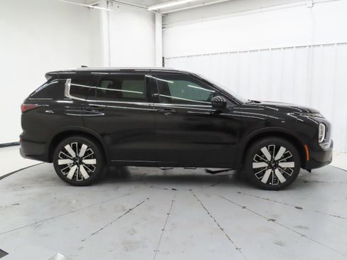 New 2026 Mitsubishi Outlander SEL AWD/4WD image 2