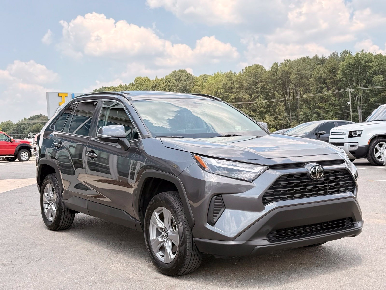 Used 2023 Toyota RAV4 XLE w/ Convenience Package FWD image 7