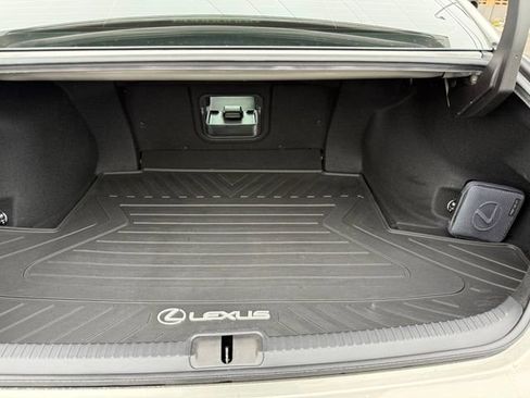 Certified 2021 Lexus ES 250 w/ Premium Package image 28