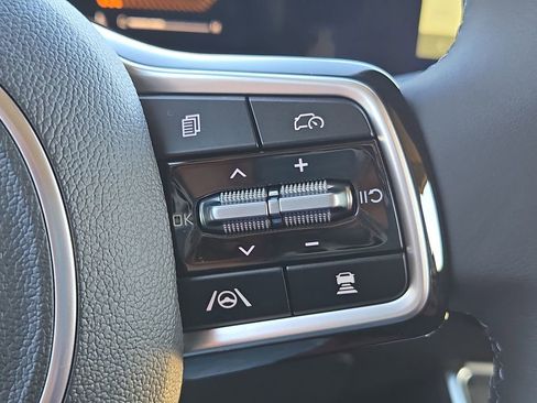 New 2026 Kia Carnival EX image 31