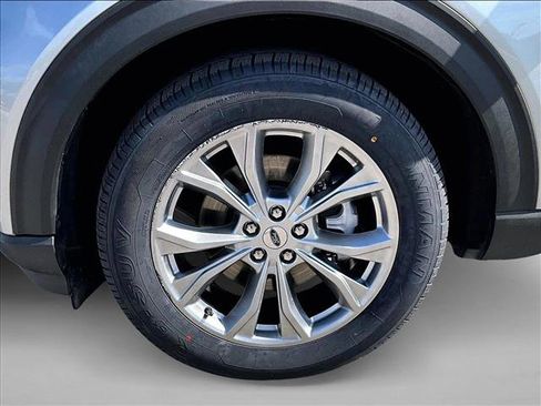 Used 2024 Ford Explorer Limited image 10